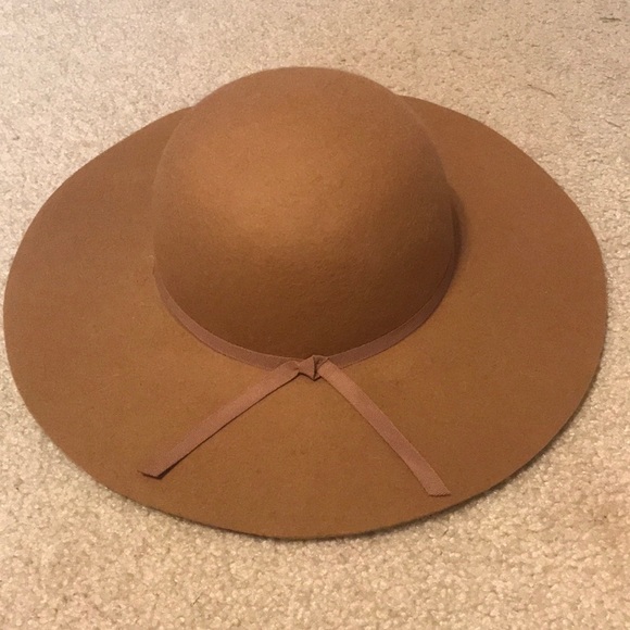 Old Navy Accessories - Brown Floppy Hat